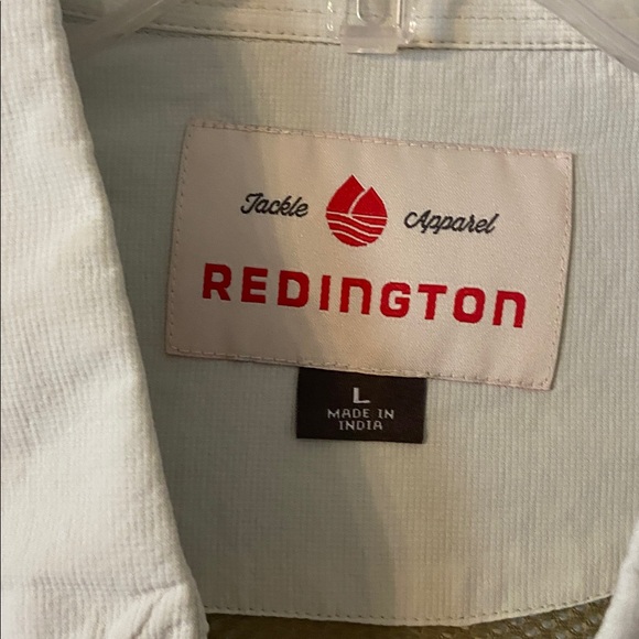 Redington Beige Short Sleeve Shirt size L brand new length 32” pit to pit 44” - Picture 2 of 8